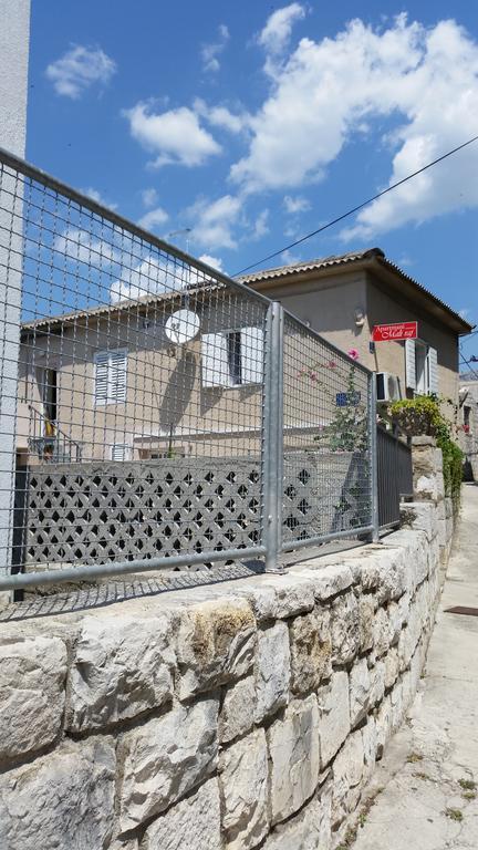 Apartments Mali Raj Vranjic Екстериор снимка