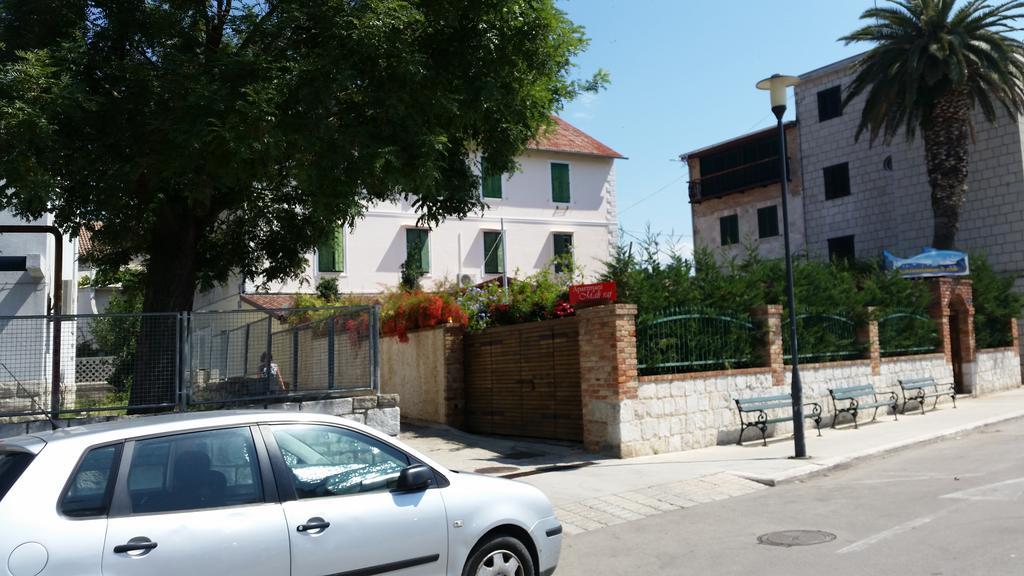 Apartments Mali Raj Vranjic Екстериор снимка