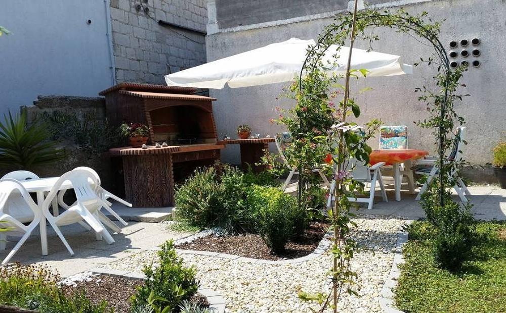 Apartments Mali Raj Vranjic Екстериор снимка