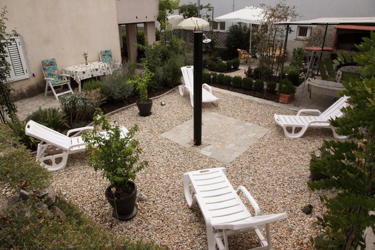 Apartments Mali Raj Vranjic Екстериор снимка