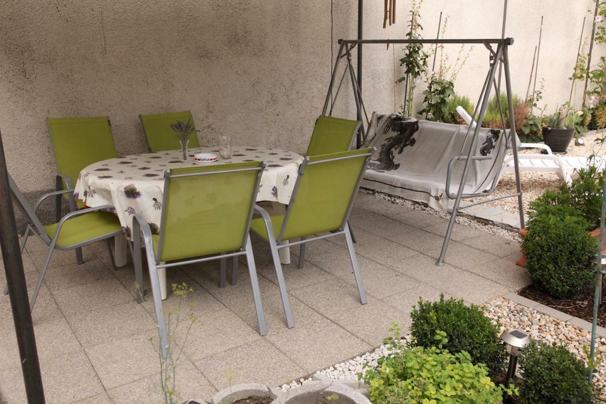 Apartments Mali Raj Vranjic Екстериор снимка