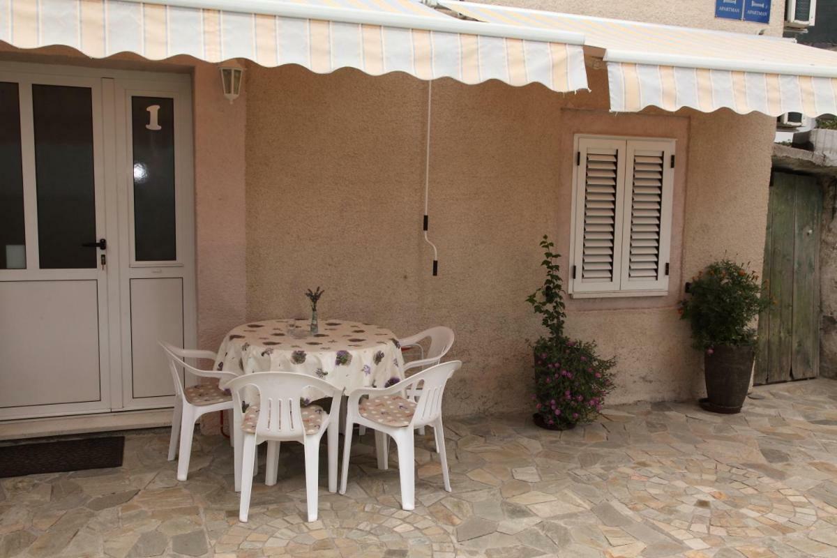 Apartments Mali Raj Vranjic Екстериор снимка